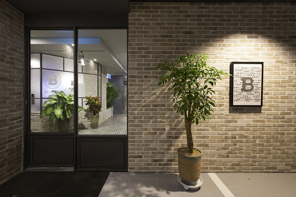 Hotel Brown Dot Gimhae Exteriör bild